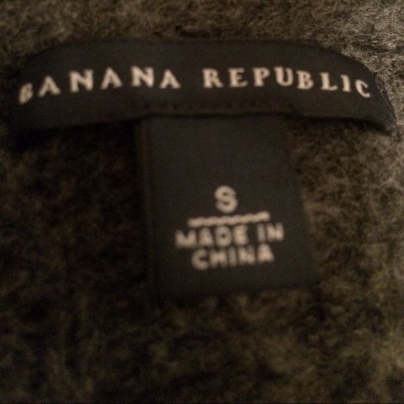 Banana Republic Cardigan - Picture 2 of 3